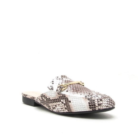 Buckle Down - Picture 2 of 3